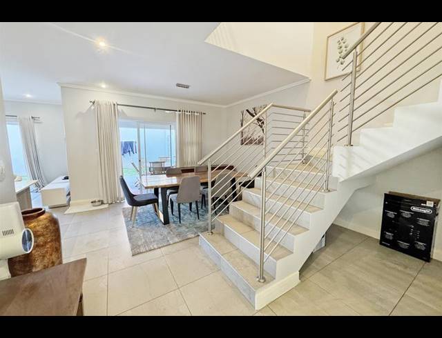 3 BEDROOM HOUSE FOR SALE IN SANDOWN
